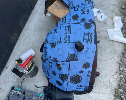 Червоний Тесла Модель 3, об'ємом двигуна 0 л та пробігом 90 тис. км за 16499 $, фото 45 на Automoto.ua