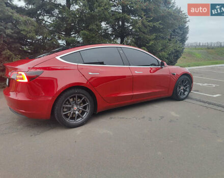 Червоний Тесла Модель 3, об'ємом двигуна 0 л та пробігом 123 тис. км за 16700 $, фото 63 на Automoto.ua