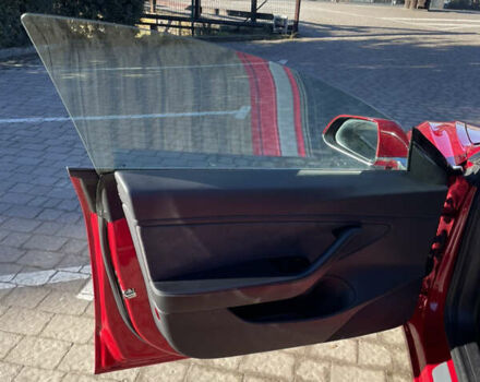 Красный Тесла Модель 3, объемом двигателя 0 л и пробегом 46 тыс. км за 15499 $, фото 25 на Automoto.ua