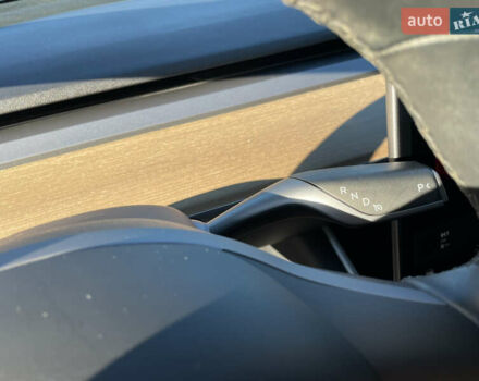 Красный Тесла Модель 3, объемом двигателя 0 л и пробегом 46 тыс. км за 15499 $, фото 27 на Automoto.ua