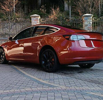 Красный Тесла Модель 3, объемом двигателя 0 л и пробегом 129 тыс. км за 20999 $, фото 40 на Automoto.ua