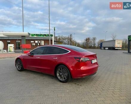 Красный Тесла Модель 3, объемом двигателя 0 л и пробегом 68 тыс. км за 17900 $, фото 2 на Automoto.ua