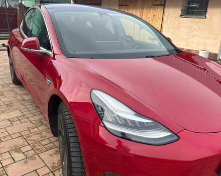 Красный Тесла Модель 3, объемом двигателя 0 л и пробегом 113 тыс. км за 14990 $, фото 3 на Automoto.ua