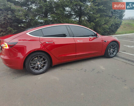 Червоний Тесла Модель 3, об'ємом двигуна 0 л та пробігом 123 тис. км за 16700 $, фото 17 на Automoto.ua