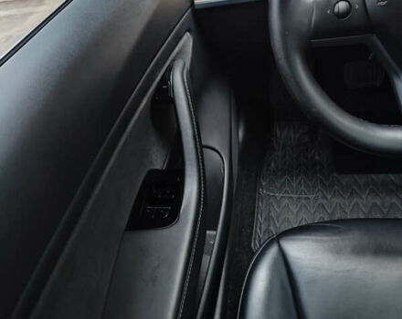 Червоний Тесла Модель 3, об'ємом двигуна 0 л та пробігом 123 тис. км за 16700 $, фото 83 на Automoto.ua