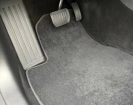 Красный Тесла Модель 3, объемом двигателя 0 л и пробегом 112 тыс. км за 16500 $, фото 76 на Automoto.ua