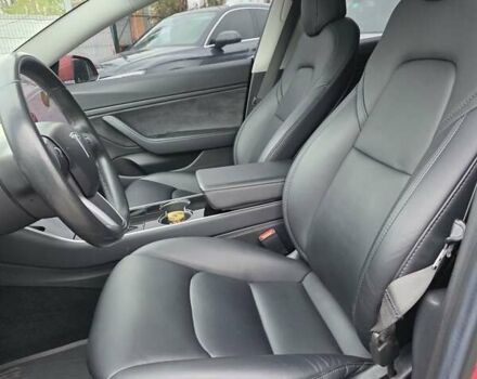 Красный Тесла Модель 3, объемом двигателя 0 л и пробегом 69 тыс. км за 18300 $, фото 11 на Automoto.ua