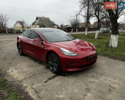 Красный Тесла Модель 3, объемом двигателя 0 л и пробегом 255 тыс. км за 13700 $, фото 3 на Automoto.ua