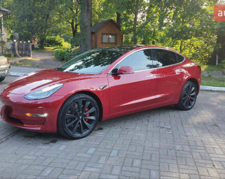Красный Тесла Модель 3, объемом двигателя 0 л и пробегом 129 тыс. км за 20999 $, фото 39 на Automoto.ua