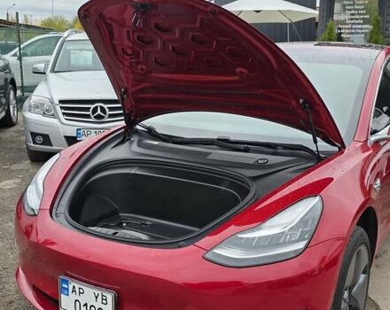 Красный Тесла Модель 3, объемом двигателя 0 л и пробегом 69 тыс. км за 18300 $, фото 15 на Automoto.ua