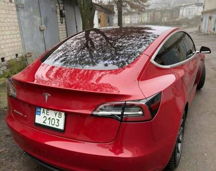 Красный Тесла Модель 3, объемом двигателя 0 л и пробегом 110 тыс. км за 17500 $, фото 2 на Automoto.ua