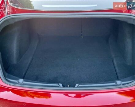 Тесла Модель 3 2018 в Днепре (Днепропетровске) на Automoto.ua Красный Тесла Модель 3, объемом двигателя 0 л и пробегом 130 тыс. км за 17700 $, фото 25 на Automoto.ua