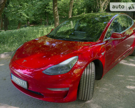 Красный Тесла Модель 3, объемом двигателя 0 л и пробегом 82 тыс. км за 29000 $, фото 56 на Automoto.ua