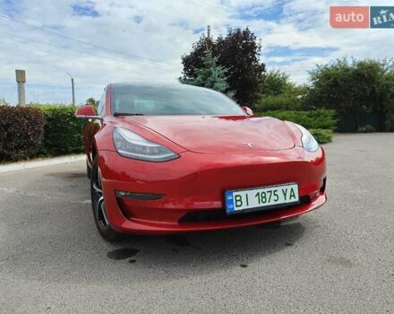Красный Тесла Модель 3, объемом двигателя 0 л и пробегом 53 тыс. км за 15800 $, фото 5 на Automoto.ua