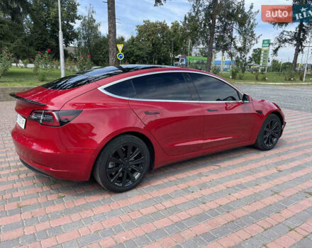 Тесла Модель 3 2018 у Чернівцях на Automoto.ua Червоний Тесла Модель 3, об'ємом двигуна 0 л та пробігом 235 тис. км за 16200 $, фото 7 на Automoto.ua