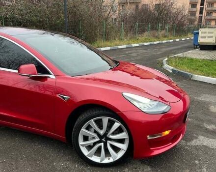 Красный Тесла Модель 3, объемом двигателя 0 л и пробегом 91 тыс. км за 18500 $, фото 1 на Automoto.ua
