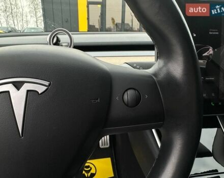 Червоний Тесла Модель 3, об'ємом двигуна 0 л та пробігом 105 тис. км за 17800 $, фото 13 на Automoto.ua