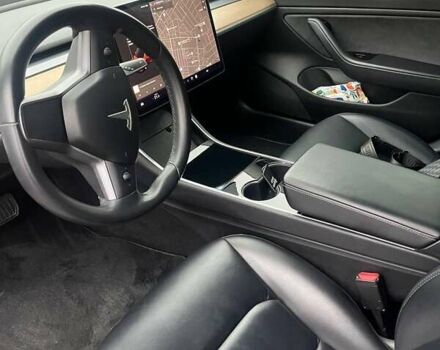 Красный Тесла Модель 3, объемом двигателя 0 л и пробегом 91 тыс. км за 18500 $, фото 12 на Automoto.ua