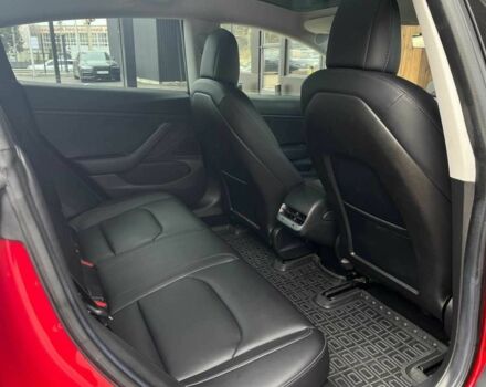 Красный Тесла Модель 3, объемом двигателя 0 л и пробегом 57 тыс. км за 16299 $, фото 14 на Automoto.ua