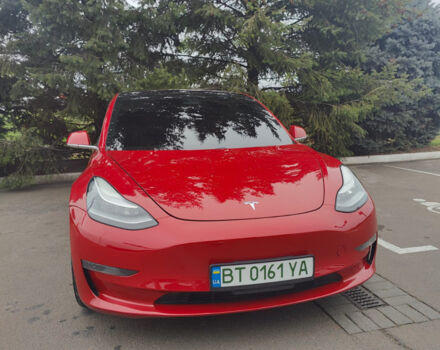 Красный Тесла Модель 3, объемом двигателя 0 л и пробегом 123 тыс. км за 15900 $, фото 5 на Automoto.ua