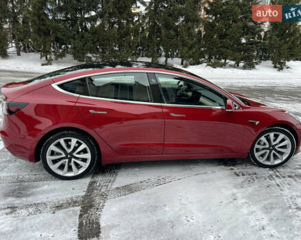 Красный Тесла Модель 3, объемом двигателя 0 л и пробегом 134 тыс. км за 16999 $, фото 6 на Automoto.ua