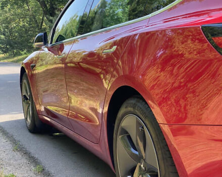 Красный Тесла Модель 3, объемом двигателя 0 л и пробегом 110 тыс. км за 18900 $, фото 17 на Automoto.ua