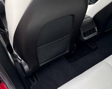 Красный Тесла Модель 3, объемом двигателя 0 л и пробегом 112 тыс. км за 16500 $, фото 69 на Automoto.ua