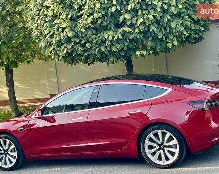 Тесла Модель 3 2018 в Днепре (Днепропетровске) на Automoto.ua Красный Тесла Модель 3, объемом двигателя 0 л и пробегом 130 тыс. км за 17700 $, фото 5 на Automoto.ua