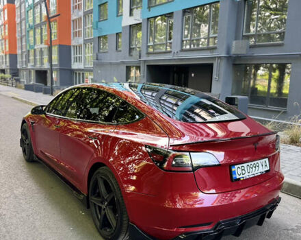 Тесла Модель 3 2018 в Киеве на Automoto.ua Красный Тесла Модель 3, объемом двигателя 0 л и пробегом 79 тыс. км за 22000 $, фото 4 на Automoto.ua