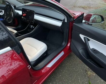 Червоний Тесла Модель 3, об'ємом двигуна 0 л та пробігом 124 тис. км за 15000 $, фото 12 на Automoto.ua