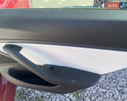 Тесла Модель 3 2019 в Тернополе на Automoto.ua Красный Тесла Модель 3, объемом двигателя 0 л и пробегом 110 тыс. км за 20394 $, фото 19 на Automoto.ua