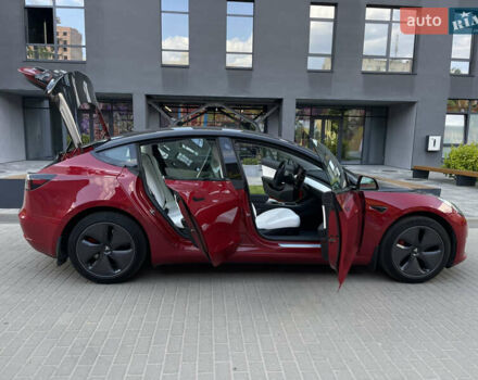 Червоний Тесла Модель 3, об'ємом двигуна 0 л та пробігом 82 тис. км за 24500 $, фото 5 на Automoto.ua
