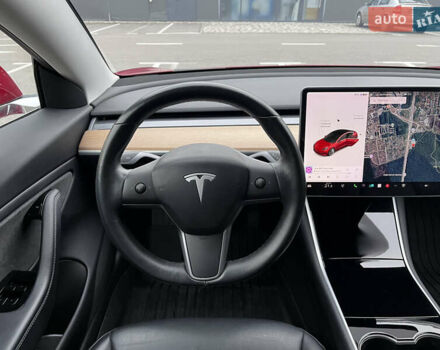 Красный Тесла Модель 3, объемом двигателя 0 л и пробегом 77 тыс. км за 17000 $, фото 14 на Automoto.ua