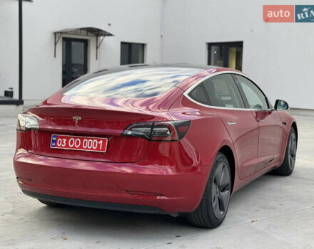 Тесла Модель 3 2019 у Луцьку на Automoto.ua Червоний Тесла Модель 3, об'ємом двигуна 0 л та пробігом 114 тис. км за 16900 $, фото 13 на Automoto.ua