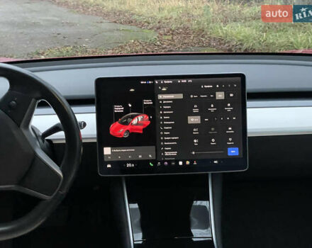 Червоний Тесла Модель 3, об'ємом двигуна 0 л та пробігом 125 тис. км за 15000 $, фото 9 на Automoto.ua