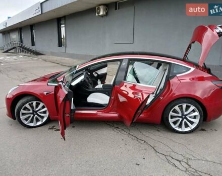 Червоний Тесла Модель 3, об'ємом двигуна 0 л та пробігом 105 тис. км за 17500 $, фото 13 на Automoto.ua