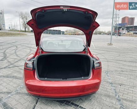 Красный Тесла Модель 3, объемом двигателя 0 л и пробегом 146 тыс. км за 17900 $, фото 12 на Automoto.ua