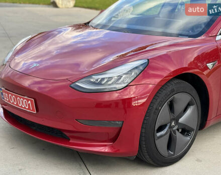 Тесла Модель 3 2019 у Луцьку на Automoto.ua Червоний Тесла Модель 3, об'ємом двигуна 0 л та пробігом 114 тис. км за 16900 $, фото 29 на Automoto.ua