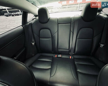 Красный Тесла Модель 3, объемом двигателя 0 л и пробегом 146 тыс. км за 17900 $, фото 17 на Automoto.ua