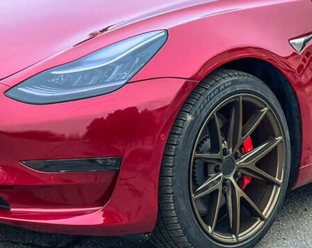 Червоний Тесла Модель 3, об'ємом двигуна 0 л та пробігом 149 тис. км за 19499 $, фото 2 на Automoto.ua