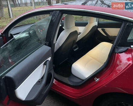 Червоний Тесла Модель 3, об'ємом двигуна 0 л та пробігом 125 тис. км за 15000 $, фото 8 на Automoto.ua