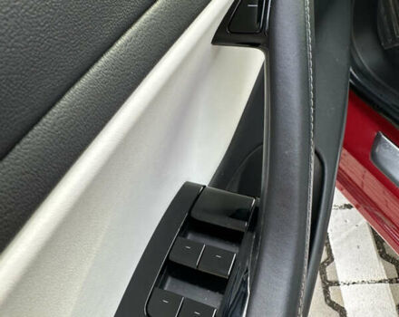 Красный Тесла Модель 3, объемом двигателя 0 л и пробегом 126 тыс. км за 19500 $, фото 10 на Automoto.ua