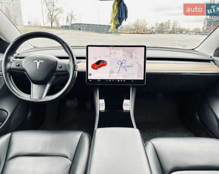 Красный Тесла Модель 3, объемом двигателя 0 л и пробегом 146 тыс. км за 17900 $, фото 16 на Automoto.ua