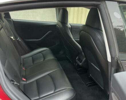 Червоний Тесла Модель 3, об'ємом двигуна 0 л та пробігом 93 тис. км за 13600 $, фото 9 на Automoto.ua