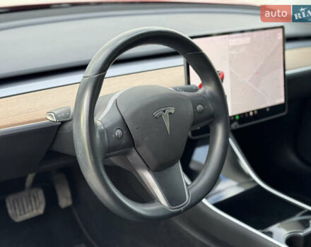 Тесла Модель 3 2019 у Луцьку на Automoto.ua Червоний Тесла Модель 3, об'ємом двигуна 0 л та пробігом 114 тис. км за 16900 $, фото 35 на Automoto.ua
