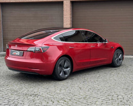 Красный Тесла Модель 3, объемом двигателя 0 л и пробегом 125 тыс. км за 17999 $, фото 6 на Automoto.ua