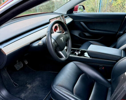 Червоний Тесла Модель 3, об'ємом двигуна 0 л та пробігом 84 тис. км за 18200 $, фото 8 на Automoto.ua