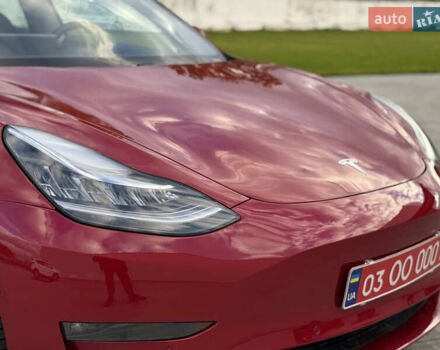 Тесла Модель 3 2019 у Луцьку на Automoto.ua Червоний Тесла Модель 3, об'ємом двигуна 0 л та пробігом 114 тис. км за 16900 $, фото 20 на Automoto.ua