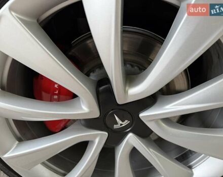 Красный Тесла Модель 3, объемом двигателя 0 л и пробегом 86 тыс. км за 19300 $, фото 14 на Automoto.ua