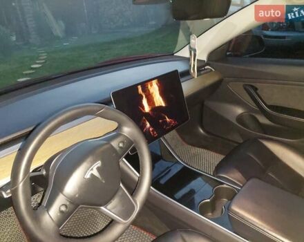 Красный Тесла Модель 3, объемом двигателя 0 л и пробегом 130 тыс. км за 16000 $, фото 14 на Automoto.ua